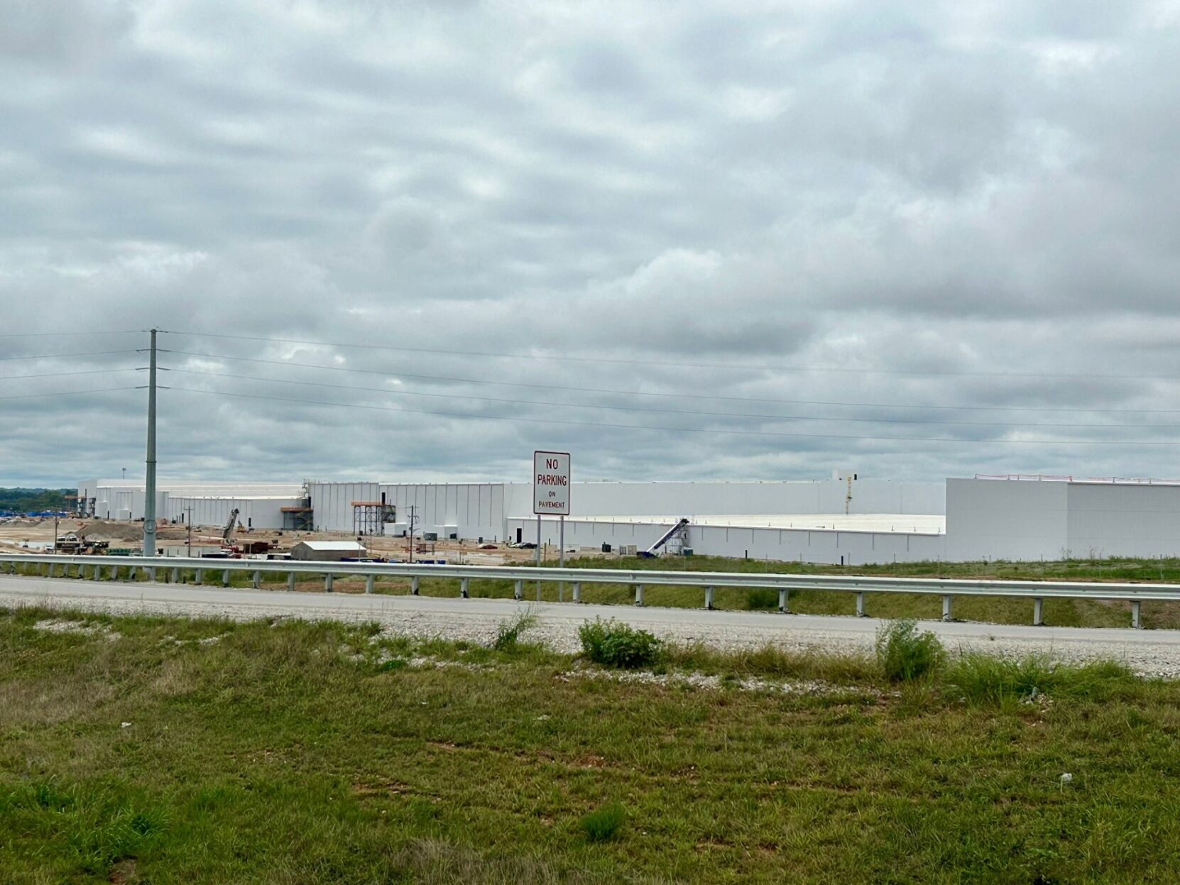 BlueOval SK battery accepting applications for production operators